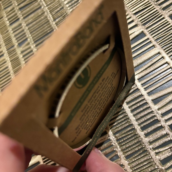 🆕 MantraBand "Bloom Where You Are Planted," New in Package! - Picture 4 of 5